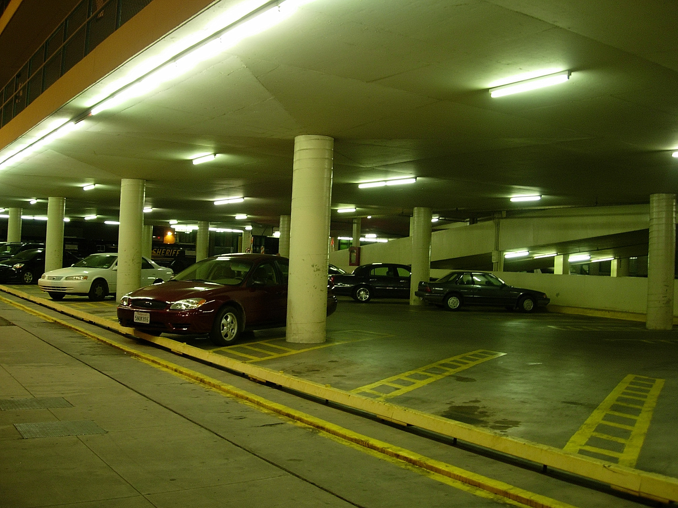 Luhrs Parking Garage